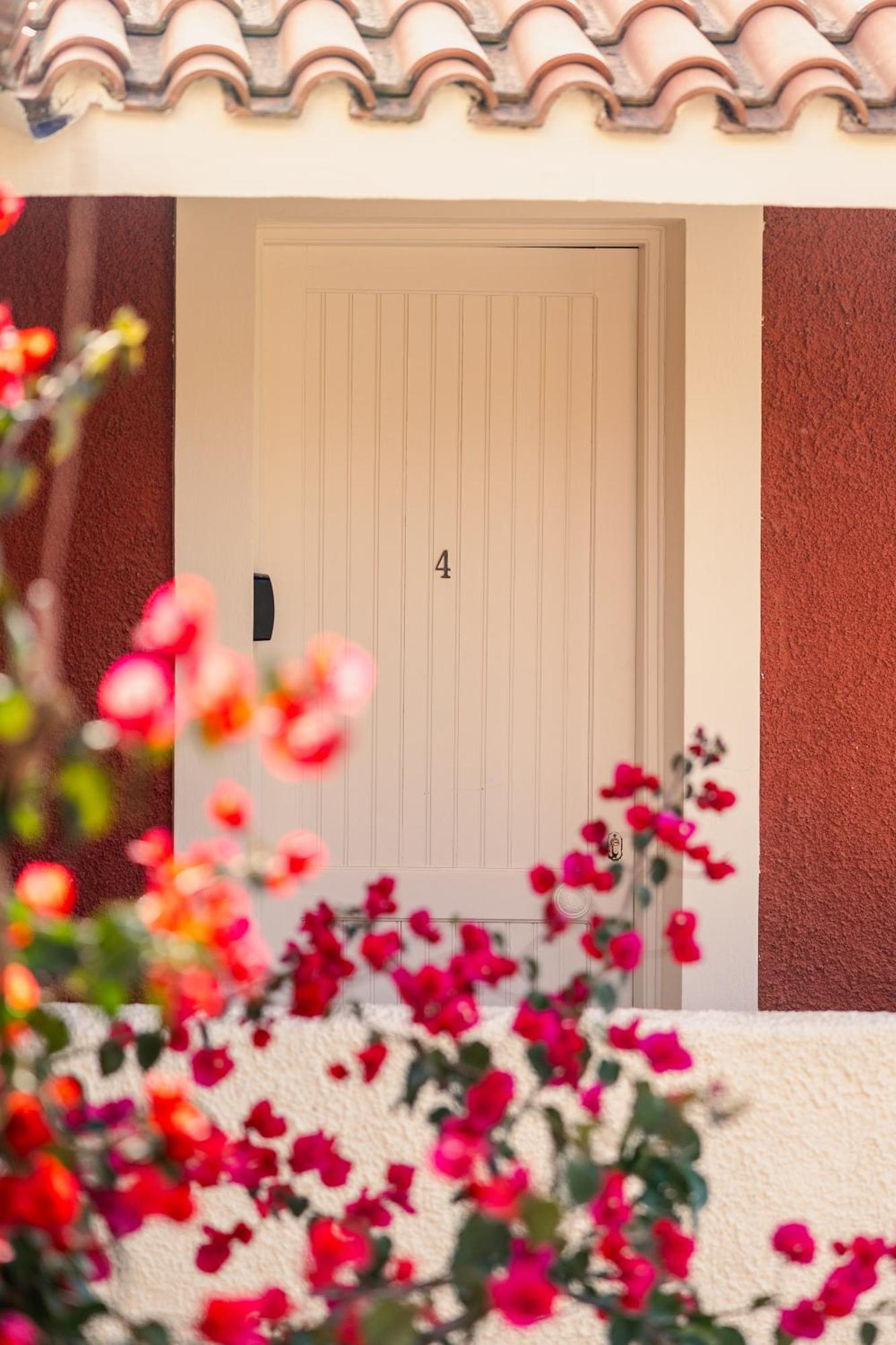 Villehardouin Farm Estate, Studios & Apartments, Minia, Kefalonia Аргостолион Экстерьер фото